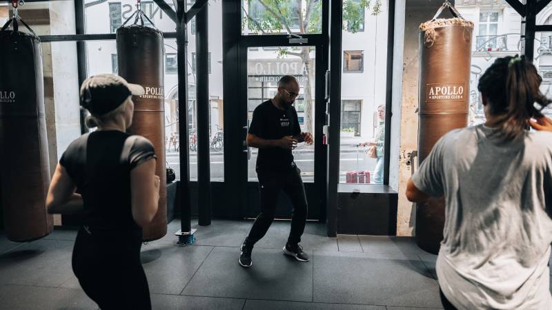 Les avantages des cours de fitness en groupe pour perdre du poids à Lille